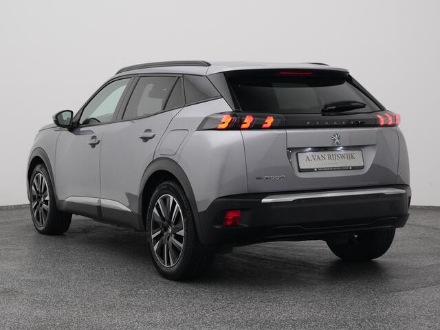 Peugeot e-2008 EV Allure 50 kWh | CAMERA | CARPLAY | STOELVERWARMING