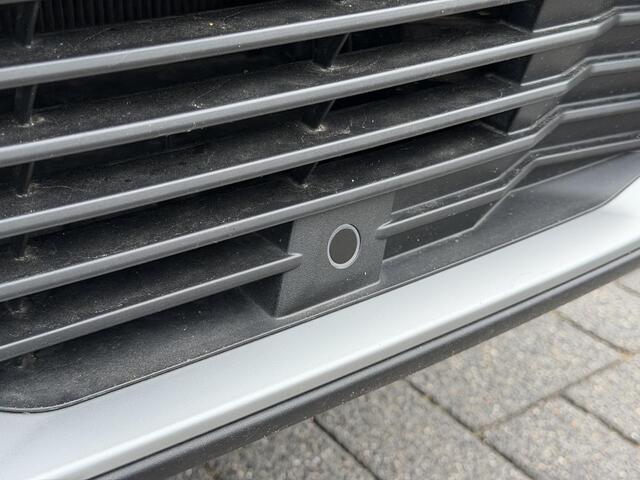 Peugeot e-2008 Allure 54 kWh 156PK Automaat Parkeersensoren, Apple Carplay, Android Auto, Led Koplampen, Keyless Start