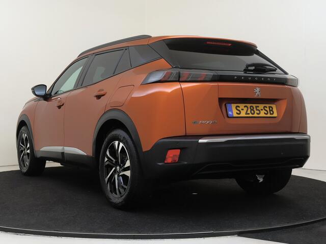 Peugeot e-2008 EV Allure Pack 50 kWh | Camera | Clima | Navigatie | Carplay |