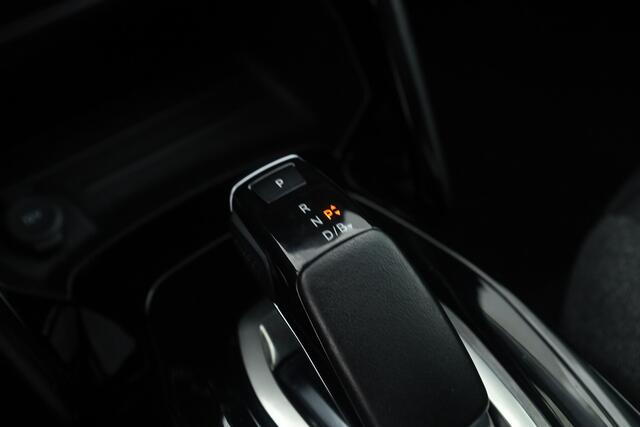 Peugeot e-2008 EV Blue Lease Active 50 kWh | Rijklaar! | Orig. NL | 91.5% SOH | Cruise | Climate | NAV+App.Connect | Camera+PDC | LED | Elek. Spiegels | 16'' V