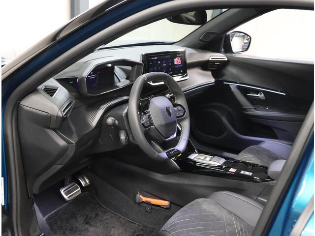 Peugeot e-2008 EV GT Avantage 54 kWh | 1ste eigenaar | AppleCarPlay/AndroidAuto | Climate Control | Adaptief Cruise Control | 360'Camera | FULL LED | LMV | Parkeersensoren | Privacy Glass | Isofix | Two-Tone | Sfeerverlichting |