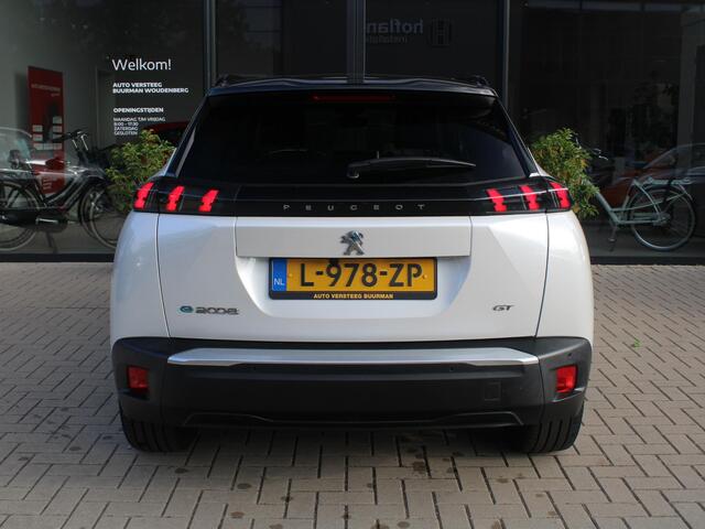 Peugeot e-2008 EV GT Pack 50 kWh Automaat Navigatie, Camera Voor & Achter, Keyless, Parkeersensoren, Apple Carplay, Android Auto