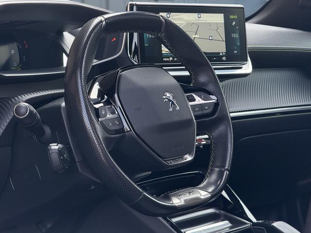 Peugeot e-2008 EV GT Pack 50 kWh Panodak / Camera / Stoelverwarming / Adapt. Cruise