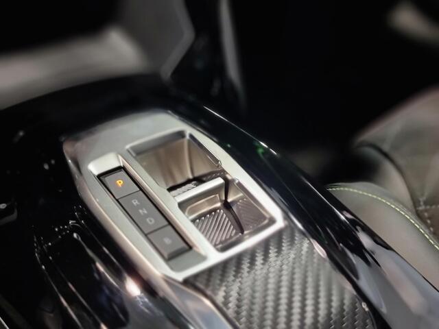 Peugeot e-2008 EV GT Pack 50 kWh | Apple carplay | Pano.dak | Stoelverwarming | Navigatie | LED-verlichting | 1e Eigenaar | Dealeronderhouden |