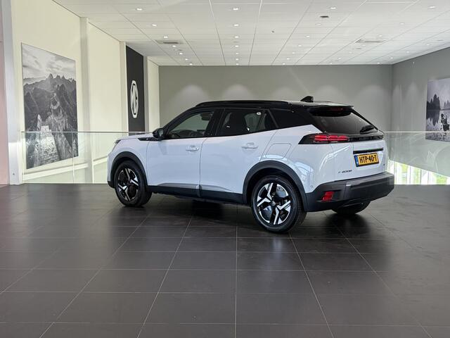Peugeot e-2008 EV GT Avantage 54 kWh SoH 96% | Climate Control | Navigatie | 360 Camera | Parkeersensoren | Apple Carplay / Android Auto