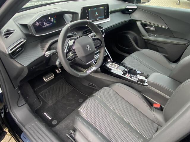 Peugeot e-2008 EV GT 50 kWh | AUTOMAAT | NAV | CARPLAY ANDROID | ADAPTIVE CRUISE CONTROL | DIRECT LEVERBAAR |