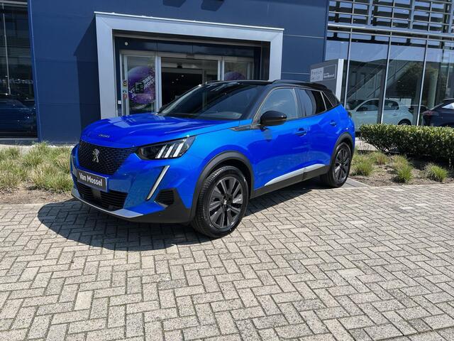 Peugeot e-2008 EV GT 50 kWh Climate Control | Voorstoelen Verwarmd | Full Map Navigatie | Apple Carplay / Android Auto | Camera | Parkeersensoren | Bekleding Half Leder/Alcantara