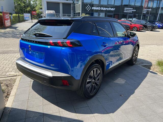Peugeot e-2008 EV GT 50 kWh Climate Control | Voorstoelen Verwarmd | Full Map Navigatie | Apple Carplay / Android Auto | Camera | Parkeersensoren | Bekleding Half Leder/Alcantara