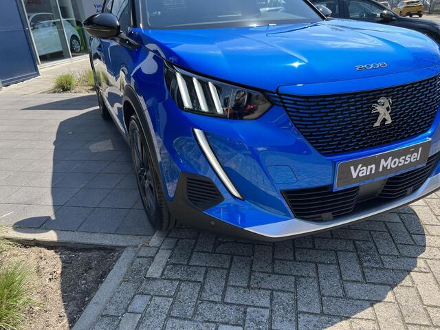 Peugeot e-2008 EV GT 50 kWh Climate Control | Voorstoelen Verwarmd | Full Map Navigatie | Apple Carplay / Android Auto | Camera | Parkeersensoren | Bekleding Half Leder/Alcantara