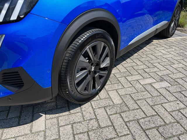 Peugeot e-2008 EV GT 50 kWh Climate Control | Voorstoelen Verwarmd | Full Map Navigatie | Apple Carplay / Android Auto | Camera | Parkeersensoren | Bekleding Half Leder/Alcantara