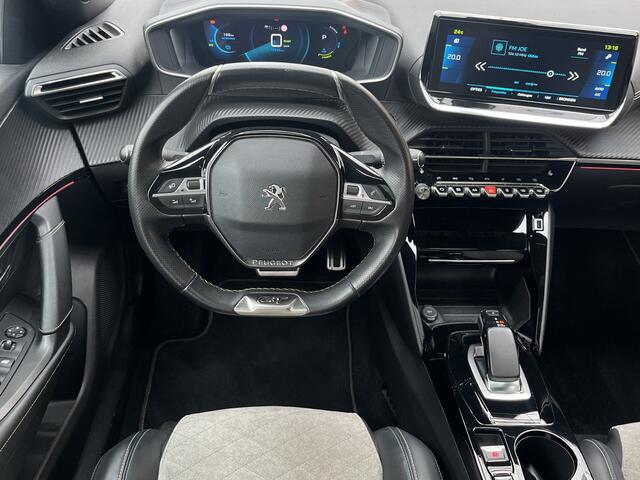 Peugeot e-2008 EV GT Pack 50 kWh | Schuifdak | Stoelverarming | Keyless | Adaptive Cruise Control | Carplay/Android Auto |