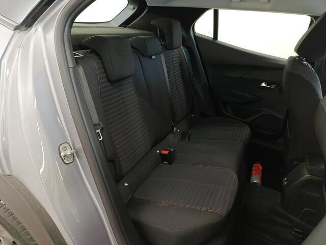 Peugeot e-2008 EV ACTIVE PACK 50 kWh (91% SOH) I AUTOMAAT I APPLE CARPLAY I CLIMATE CONTROL I CRUISE CONTROL
