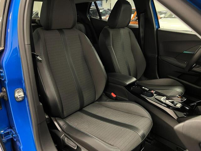 Peugeot e-2008 EV Allure Pack 50 kWh / 136PK / NAVI / CRUISE.C / H.LEDER /