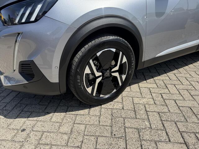 Peugeot e-2008 EV GT 50 kWh l Panoramisch Schuifdak l Massage l Camera