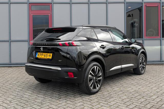 Peugeot e-2008 EV GT 50kWh 3-Fase SOH 90% Panorama Leer