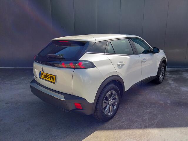 Peugeot e-2008 EV Active Pack 50 kWh 3 FASE LED NAVI CRUISE ECC