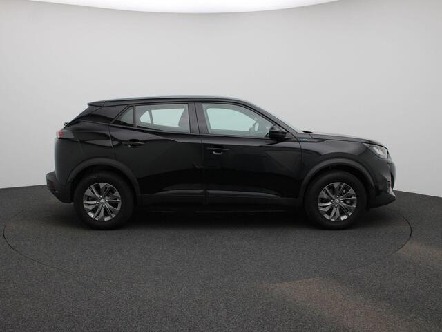 Peugeot e-2008 EV Active Pack 50 kWh | Parkeersensoren | Climate control | Apple Carplay/Android Auto