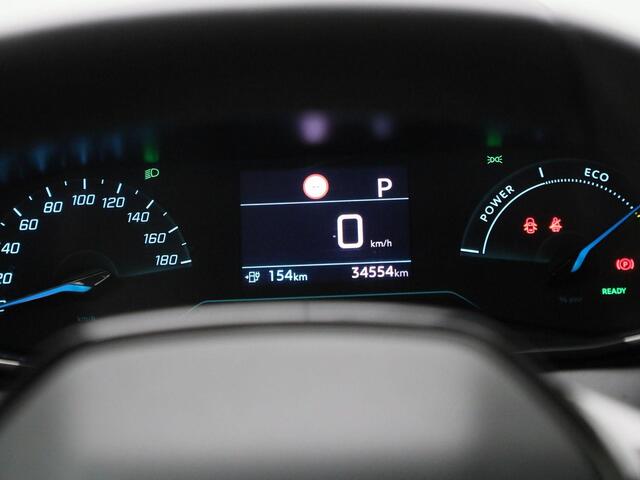 Peugeot e-2008 EV Active Pack 50 kWh | Parkeersensoren | Climate control | Apple Carplay/Android Auto