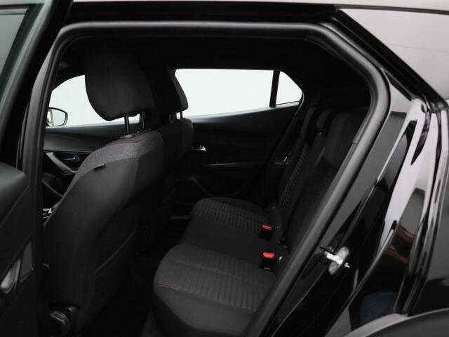 Peugeot e-2008 EV Active Pack 50 kWh | Parkeersensoren | Climate control | Apple Carplay/Android Auto