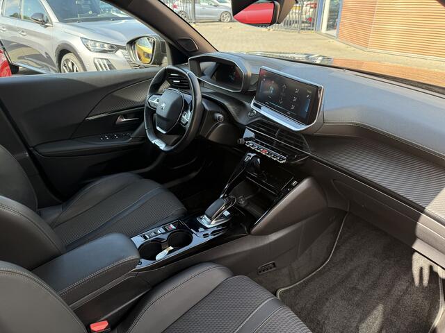 Peugeot e-2008 EV GT 50 kWh Camera / Cruise / 3-Fase / Carplay