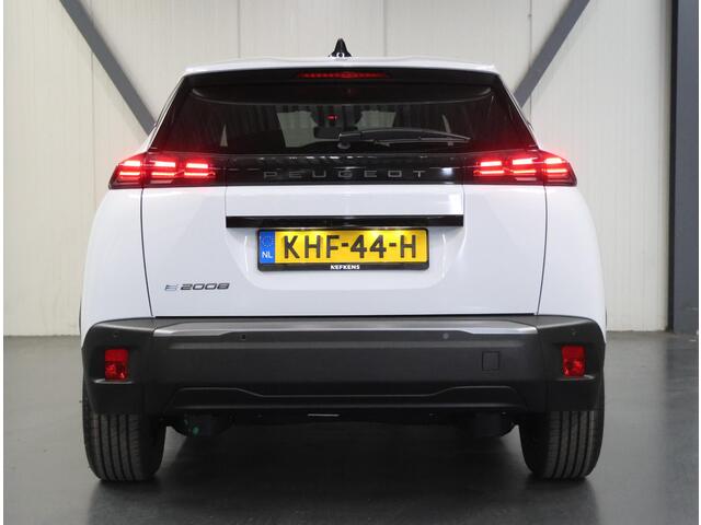 Peugeot e-2008 EV Business 54 kWh 156PK | 1ste eigenaar | AppleCarPlay/AndroidAuto | Climate Control | Cruise Control | Camera | LED | Navigatie | Parkeersensoren | Privacy Glass | Isofix |