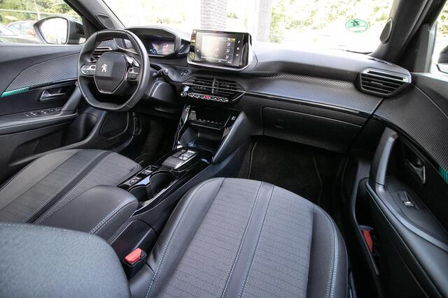 Peugeot e-2008 EV Allure Pack 50 kWh SOH 96%