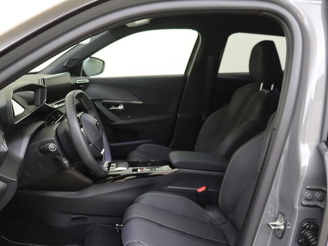 Peugeot e-2008 EV GT 54 kWh DIRECT RIJDEN - RIJKLAAR - DRIVE ASSIST PLUS