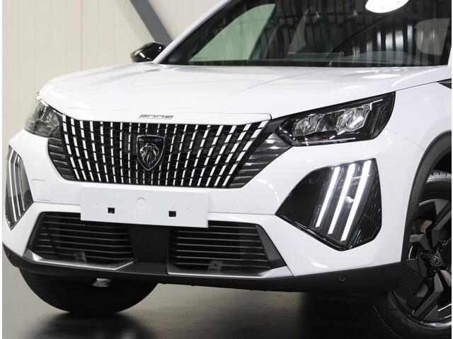 Peugeot e-2008 EV Envy 54 kWh | 8 jaar garantie | Navigatie | Achteruitrijcamera | Apple CarPlay / Android Auto |