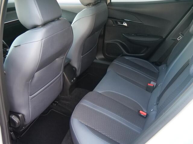 Peugeot e-2008 EV Allure 50 kWh 136 Pk Automaat Navi / DAB / Apple Carplay / Camera / SOH 90,5 % – foto 8