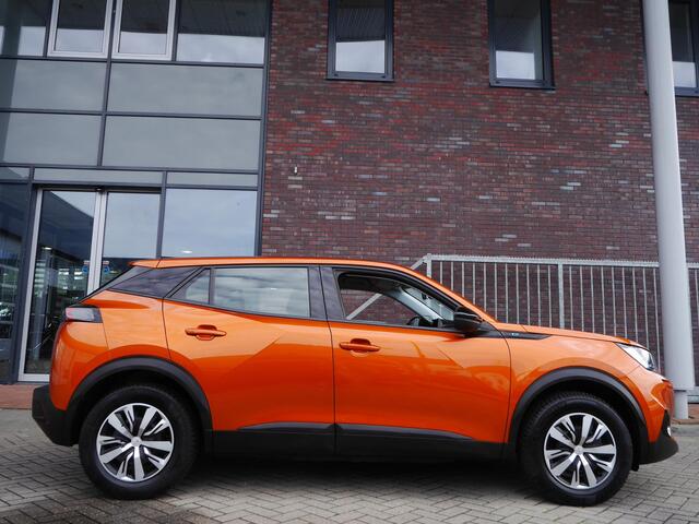 Peugeot e-2008 EV Active 50 kWh | Navigatie | CarPlay | Android Auto | Climate/Cruise Control | Achteruitrij Camera | LED Koplampen – foto 3