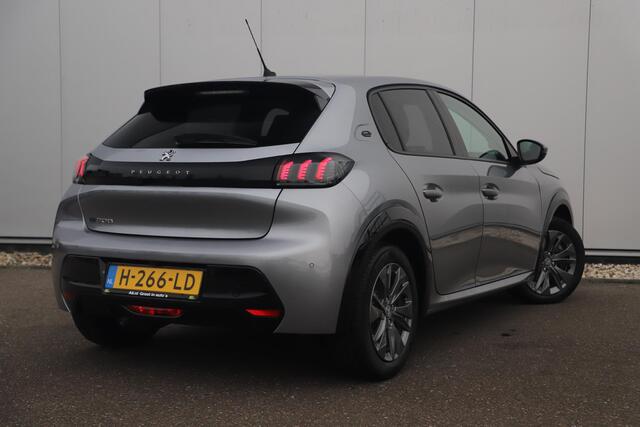 Peugeot e-208 EV Allure 50 kWh Automaat Half Leder Navigatie Camera Clima Cruise PDC LMV Carplay Android Bluetooth