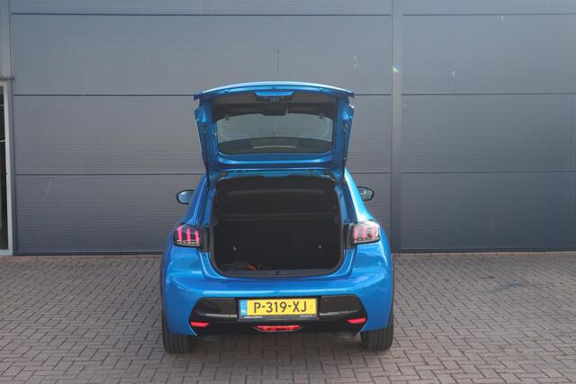 Peugeot e-208 EV Allure Première 50 kWh | Navigatie | Camera | 8% Bijtelling | Climate control | Lichtmetalen velgen | Keyless