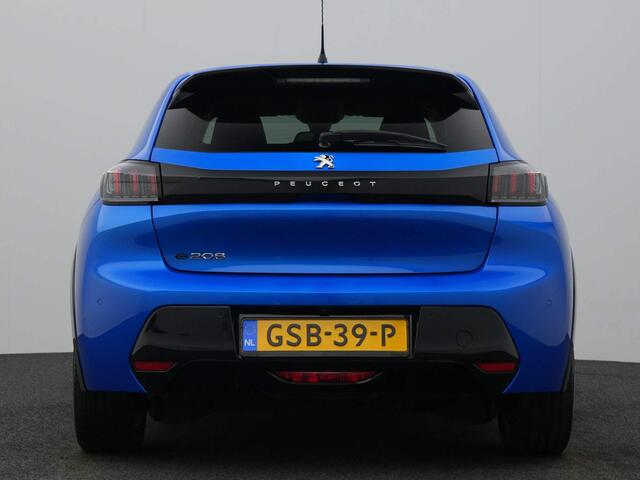 Peugeot e-208 EV Allure Pack 50 kWh Automaat | Navigatie | Climate Control | Fase 3 lader In onderweg vanuit Axero