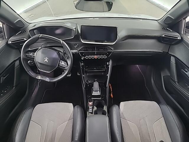 Peugeot e-208 EV GT 350 50 kWh (136 PK) 1e-Eigen, Peugeot-Dealer- Onderh, 12-Mnd-Bovag, Nl-Auto, Panoramadak, Black-Diamand, Leer, Stoelen-Verwarmd, Navigatie/Apple-Carplay/Android-Auto, Achteruitrijcamera, Keyless-Entry, Adaptieve-Cruisecontrol, Privacy-Glas