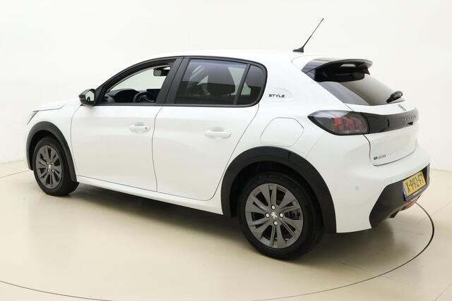 Peugeot e-208 EV E-Style 50 kWh 100% Elektrisch | 3-Fasen | Camera | Navigatie | Cruise Control | Bluetooth | Licht metalen velgen | Voorraad | 1e eigenaar |