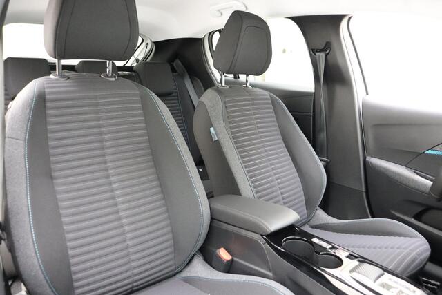 Peugeot e-208 EV E-Style 50 kWh 100% Elektrisch | 3-Fasen | Camera | Navigatie | Cruise Control | Bluetooth | Licht metalen velgen | Voorraad | 1e eigenaar |