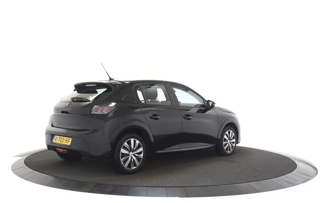 Peugeot e-208 EV Active 50 kWh Navigatiesysteem / Cruise control / Keyless start