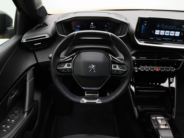 Peugeot e-208 EV GT 350 50 kWh Automaat | Full LED | Panoramadak | Stoelverwarming | Camera | Navigatie | 33.064 Km!!
