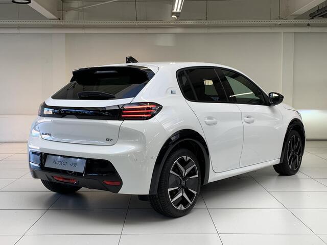 Peugeot e-208 EV GT 51 kWh Navigatie | Dodehoekdetectie | 360 camera | Android auto / Apple carplay | Adaptive cruise control