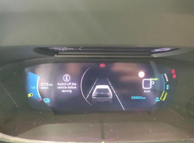 Peugeot e-208 EV Allure Pack 50 kWh (136 PK) 2e-Eig. & Dealer-Onderh. BOVAG-Garantie, NL-Auto. Navigatie/Apple-Carplay/Android-Auto, L.M.Velgen, Achteruitrijcamera, DAB, Licht-Zicht-Pakket, Parelmoer, Privacy-Glas