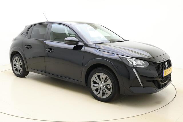 Peugeot e-208 EV Style 50 kWh | Navigatie | Camera | Full LED | 16'' LM Velgen | 1e Eigenaar