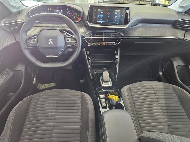 Peugeot e-208 EV Active Pack 50 kWh | Automaat | Navigatie via Apple Carplay of Android Auto | Stoelverwarming | Parkeersensoren | Laadkabel aanwezig |