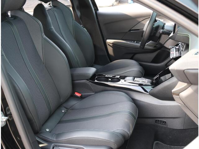 Peugeot e-208 EV GT 50 kWh 136PK | AppleCarPlay/AndroidAuto | Stoelverwarming | Halfleer | FULL LED | Achteruitrijcamera | 17"LMV |