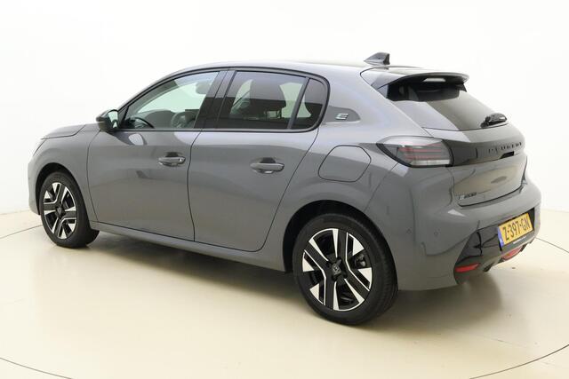 Peugeot e-208 EV Allure 51 kWh 156 Pk | 400km Actieradius WLTP | 16" Lichtmetalen velgen 'ELBORN' | 8 jaar fabrieksgarantie of 160.000 kilometer op het accupakket | Adaptieve cruise control met Stop&Go functie
