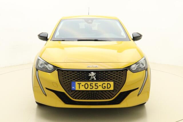 Peugeot e-208 EV Style 50 kWh | Navigatie | LED Koplampen | Camera | 16'' LM Velgen | 1e Eigenaar |
