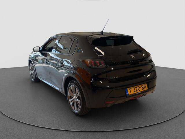 Peugeot e-208 EV Allure Pack 50 kWh navigatie