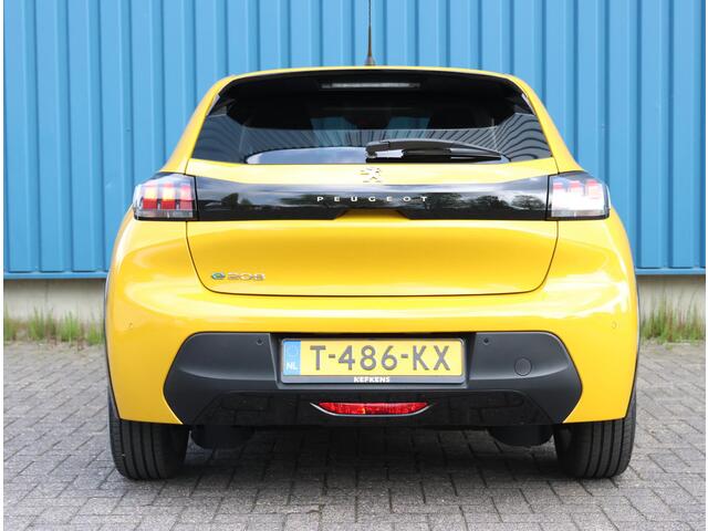 Peugeot e-208 EV Active Pack 50 kWh 136PK | Parkeersensoren Achter | Cruise Control | AppleCarPlay/AndroidAuto | ClimateControl | 16''LMV |
