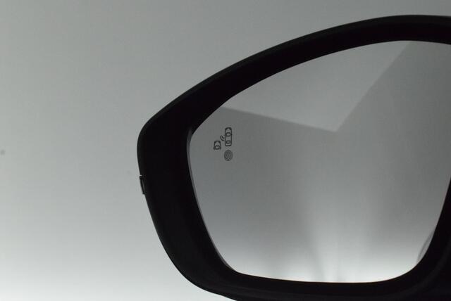 Peugeot e-208 EV GT 350 136pk 50 kWh Panoramadak Stoelverwarming Navigatie