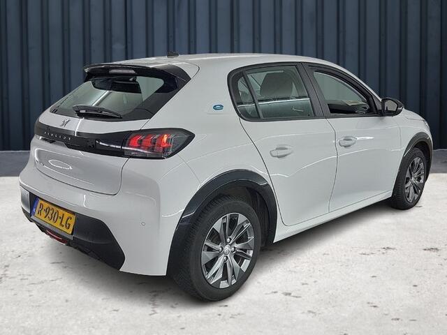 Peugeot e-208 EV Active Pack 50 kWh (136 PK) 1e-Eig. & Dealer-Onderh. BOVAG-Garantie. NL-Auto. Navigatie/Apple-Carplay/Android-Auto, Cruisecontrol, Keyless-Start, Parkeersensoren, Licht-Zicht-Pakket, Lm-Velgen-16Inch, Privacy-Glas