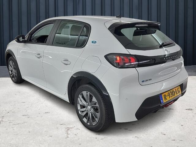 Peugeot e-208 EV Active Pack 50 kWh (136 PK) 1e-Eig. & Dealer-Onderh. BOVAG-Garantie. NL-Auto. Navigatie/Apple-Carplay/Android-Auto, Cruisecontrol, Keyless-Start, Parkeersensoren, Licht-Zicht-Pakket, Lm-Velgen-16Inch, Privacy-Glas